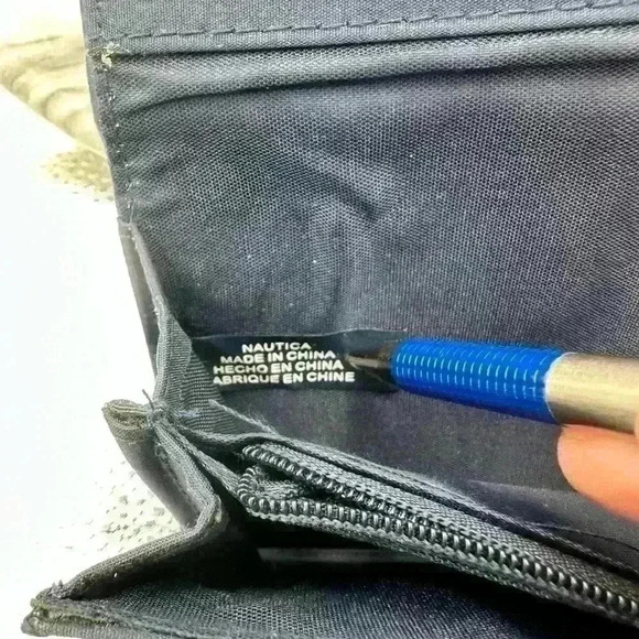 Nautica Blue Green Money Manager Wallet ID Safe RFID Protection. EUC - Picture 8 of 16